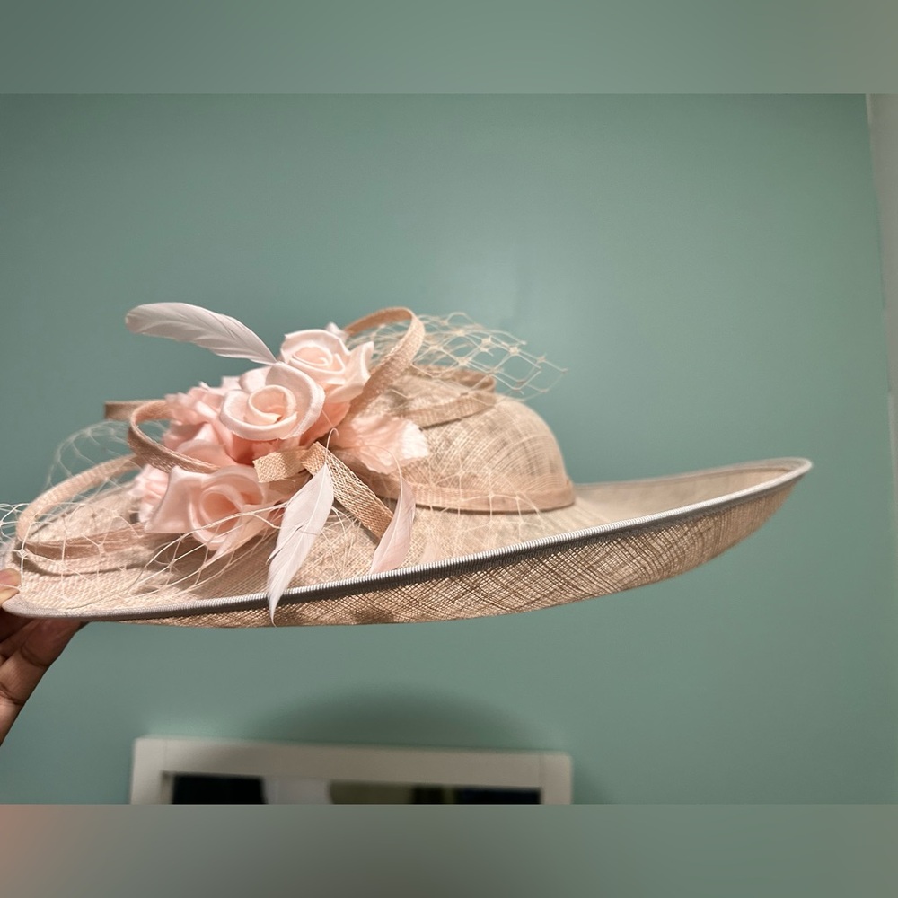 Elegant Beige Floral Women's Fascinator, Jacques Vert Hudson Bay